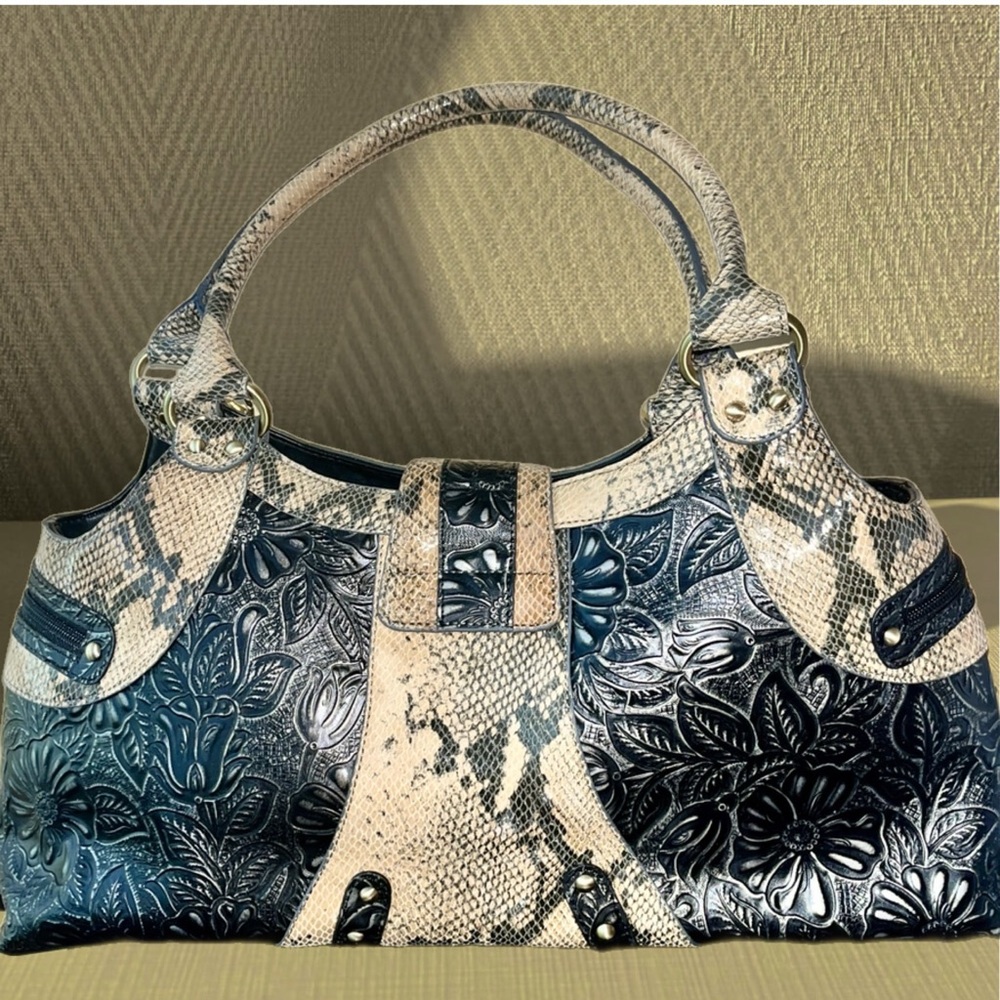 Sharif Studio Embossed Leather Snakeskin Top Handle Bag & Make-Up Bag & Mirror - Picture 3 of 7